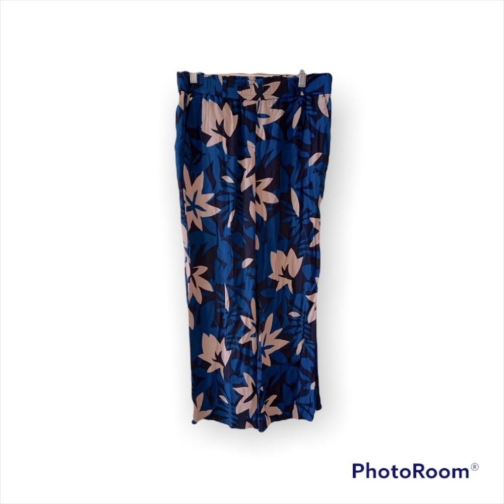Ann Taylor Loft floral print pant